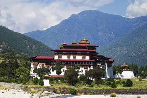 buthan-punakha-monastery.jpg