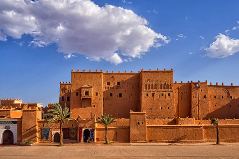 DEL PALACIO A LAS DUNAS